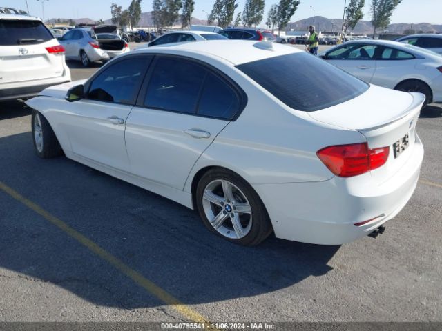 Photo 2 VIN: WBA3C1C5XFK122568 - BMW 328I 