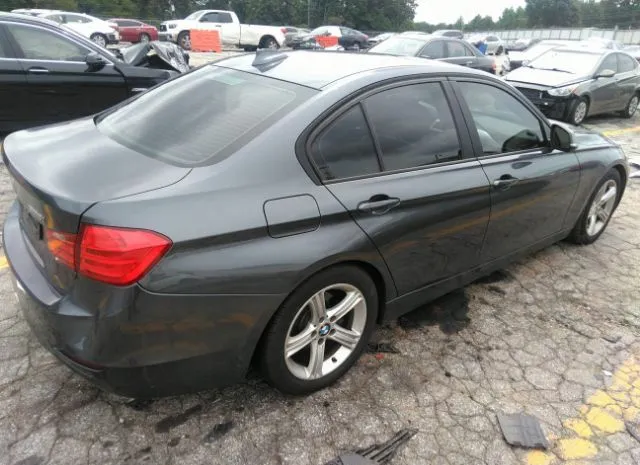 Photo 3 VIN: WBA3C1G53DNR48622 - BMW 3 SERIES 