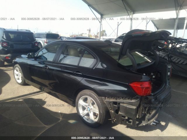 Photo 2 VIN: WBA3C1G5XDNR47211 - BMW 3 