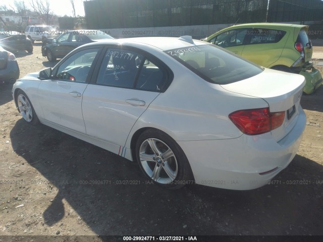 Photo 2 VIN: WBA3C3C50DF979256 - BMW 3 