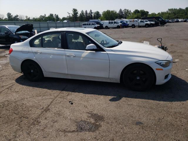 Photo 3 VIN: WBA3C3C50DF981010 - BMW 320 I XDRI 