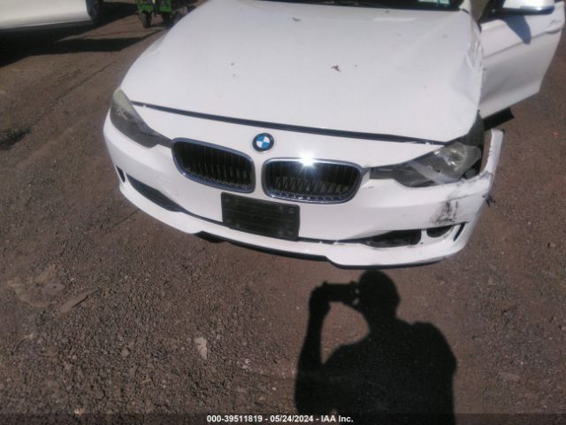 Photo 5 VIN: WBA3C3C50DF981671 - BMW 320I 