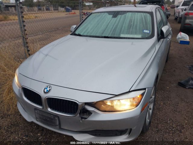 Photo 5 VIN: WBA3C3C50DF982397 - BMW 320I 