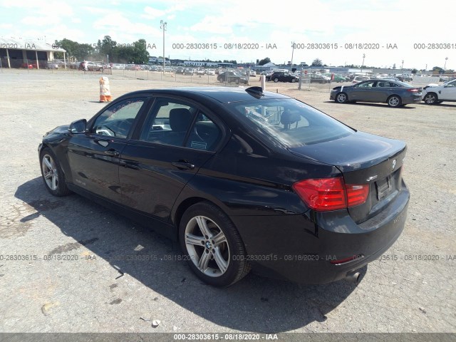 Photo 2 VIN: WBA3C3C50FP663188 - BMW 3 