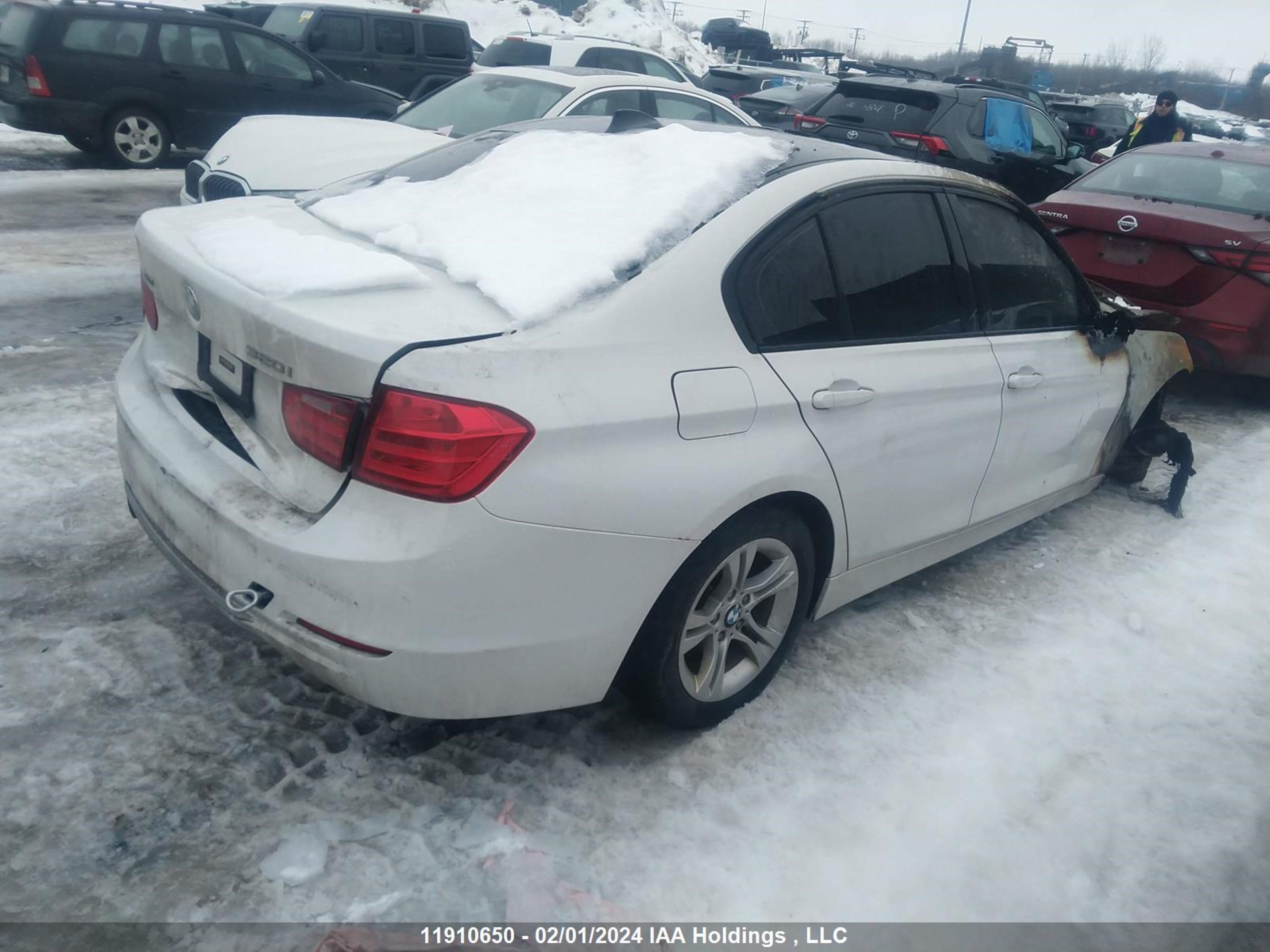 Photo 3 VIN: WBA3C3C51DF980108 - BMW 3ER 