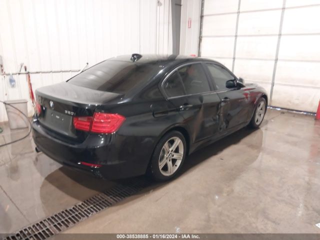 Photo 3 VIN: WBA3C3C51DF982070 - BMW 320 I XDRI 