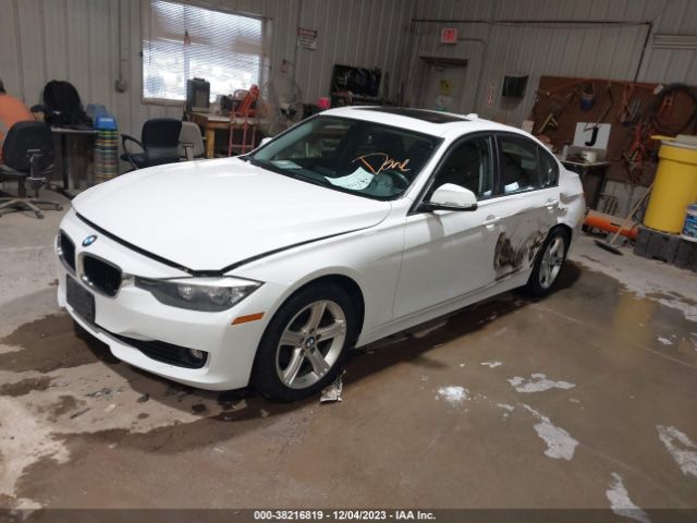 Photo 1 VIN: WBA3C3C51EF983527 - BMW 320I 