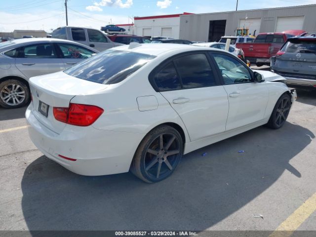 Photo 3 VIN: WBA3C3C52DF982255 - BMW 320I 