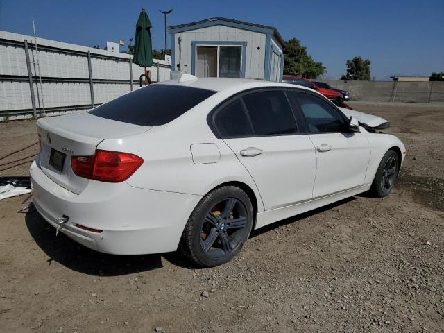 Photo 2 VIN: WBA3C3C52DF982269 - BMW 3 SERIES 