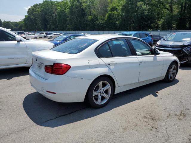 Photo 2 VIN: WBA3C3C52EF984461 - BMW 3 SERIES 