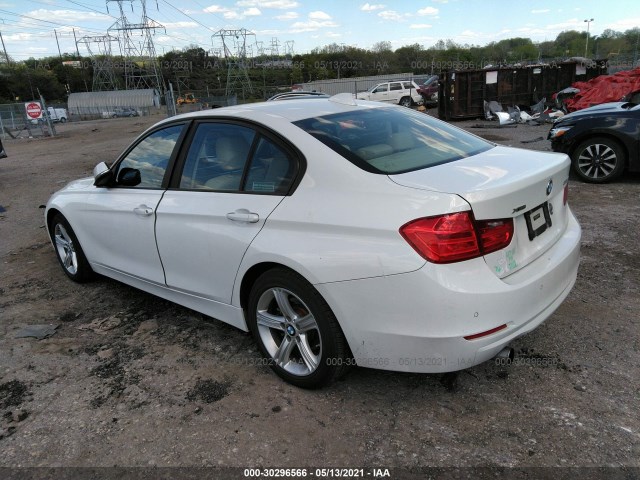 Photo 2 VIN: WBA3C3C52FK202216 - BMW 320 