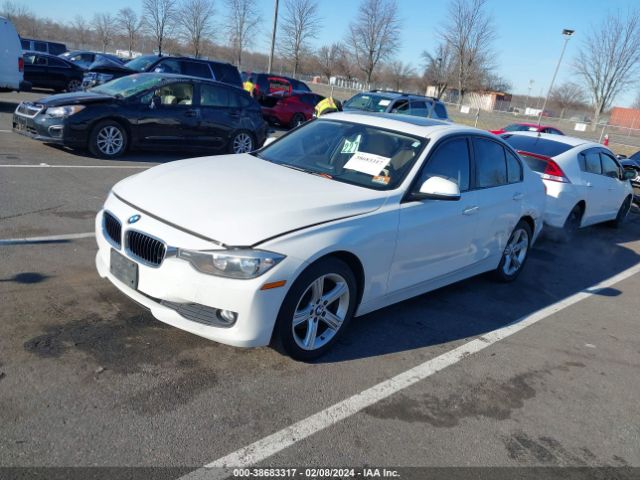 Photo 1 VIN: WBA3C3C52FP663855 - BMW 320I 