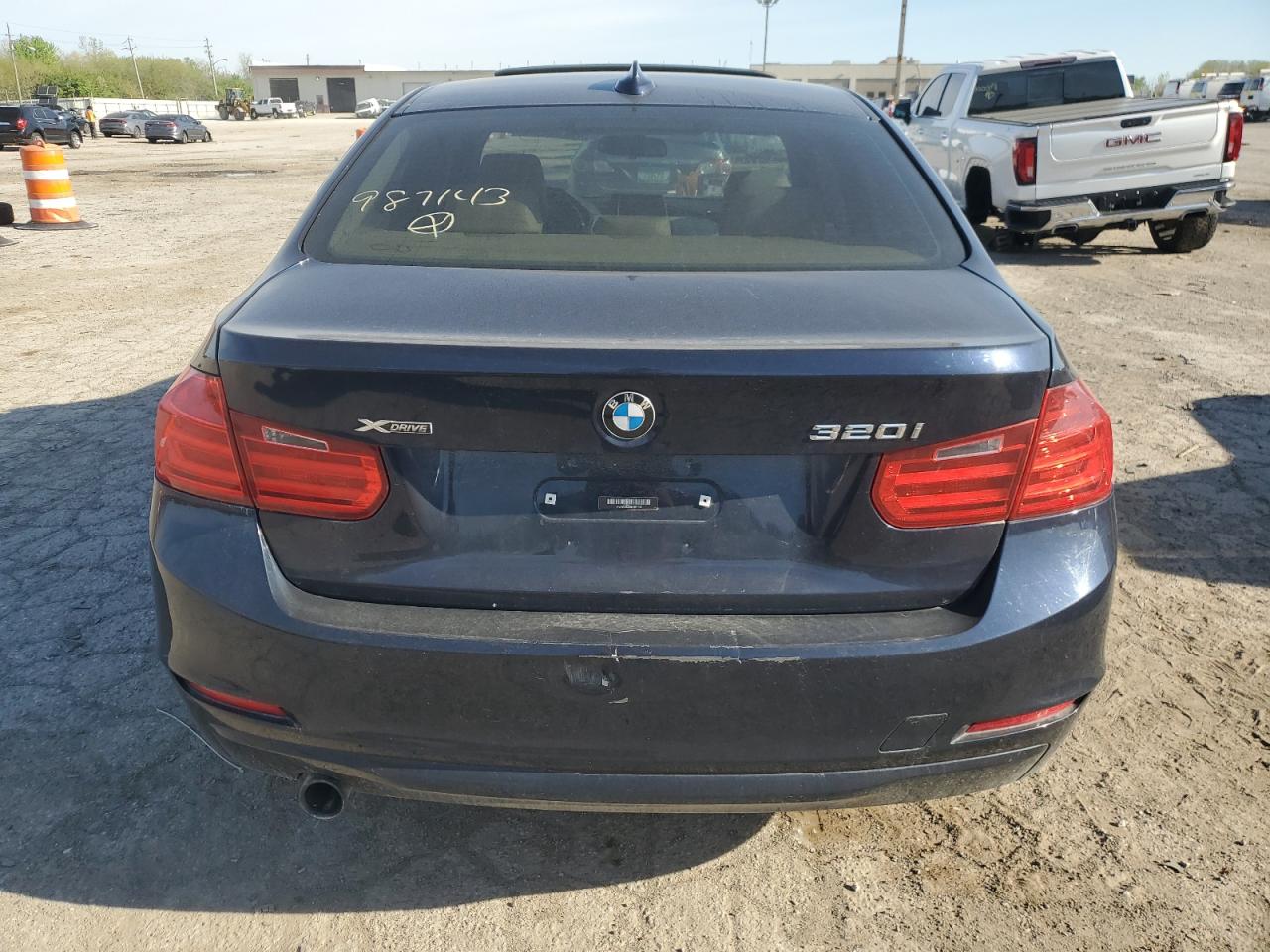 Photo 5 VIN: WBA3C3C53EF987143 - BMW 3ER 