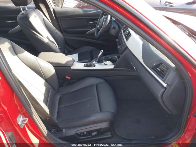 Photo 4 VIN: WBA3C3C53EP661238 - BMW 320I 