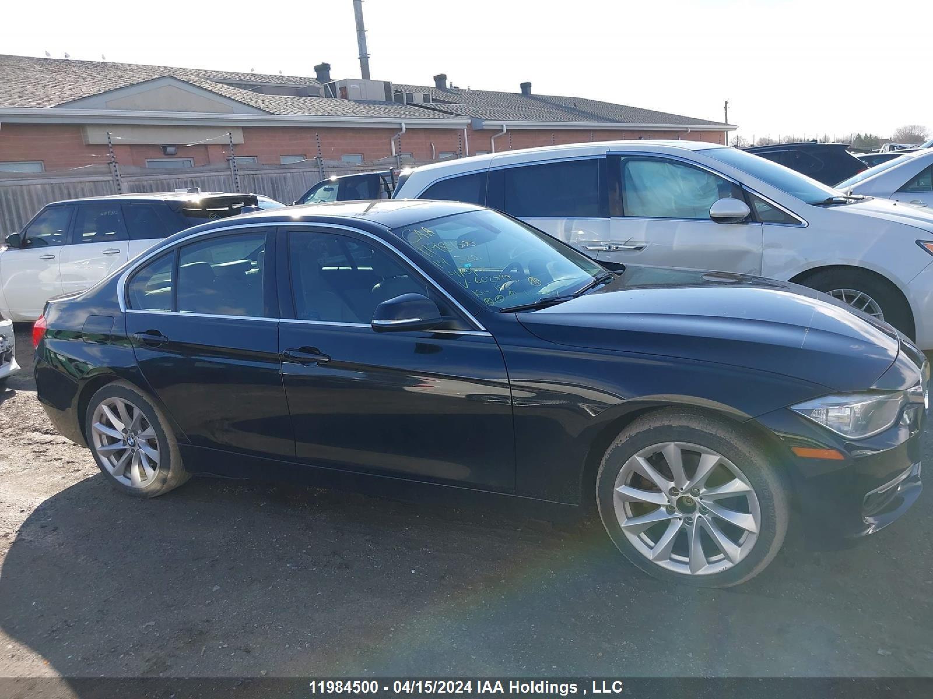 Photo 12 VIN: WBA3C3C53EP662549 - BMW 3ER 