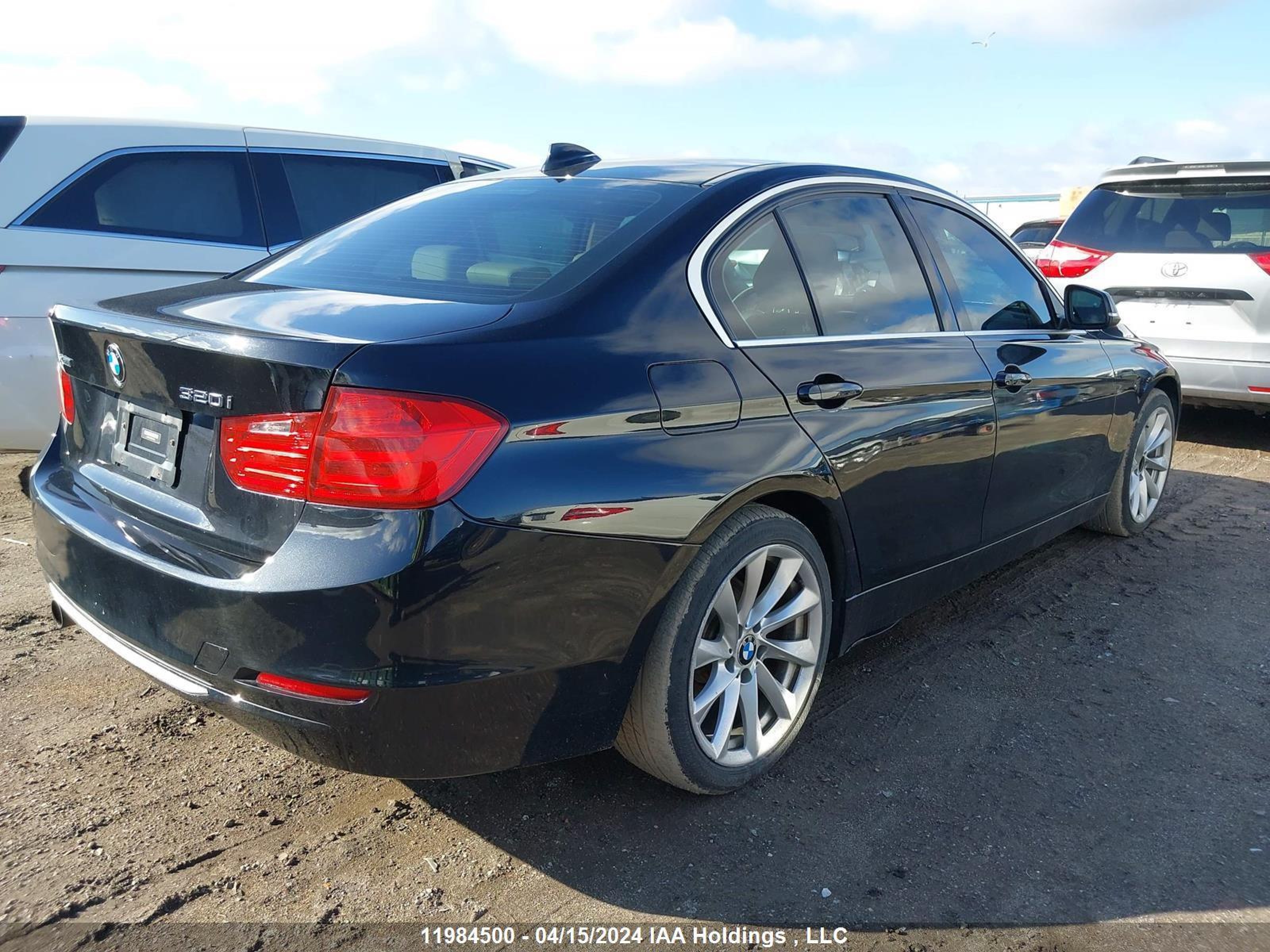 Photo 3 VIN: WBA3C3C53EP662549 - BMW 3ER 