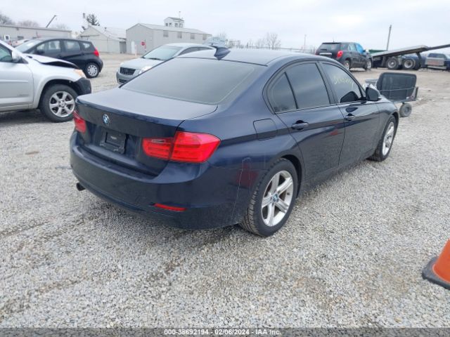 Photo 3 VIN: WBA3C3C54DF981821 - BMW 320I 