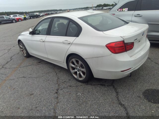 Photo 2 VIN: WBA3C3C54EPV90048 - BMW 3 