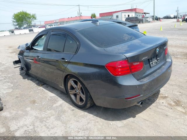 Photo 2 VIN: WBA3C3C54FK202315 - BMW 320 