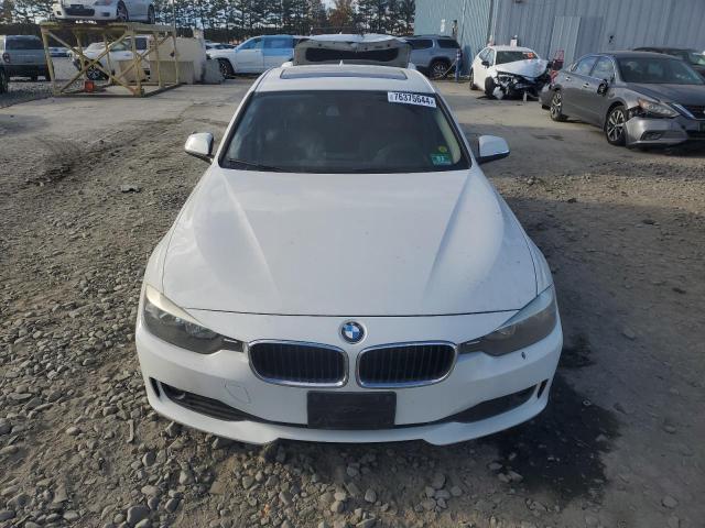 Photo 4 VIN: WBA3C3C55DF982055 - BMW 320 I XDRI 