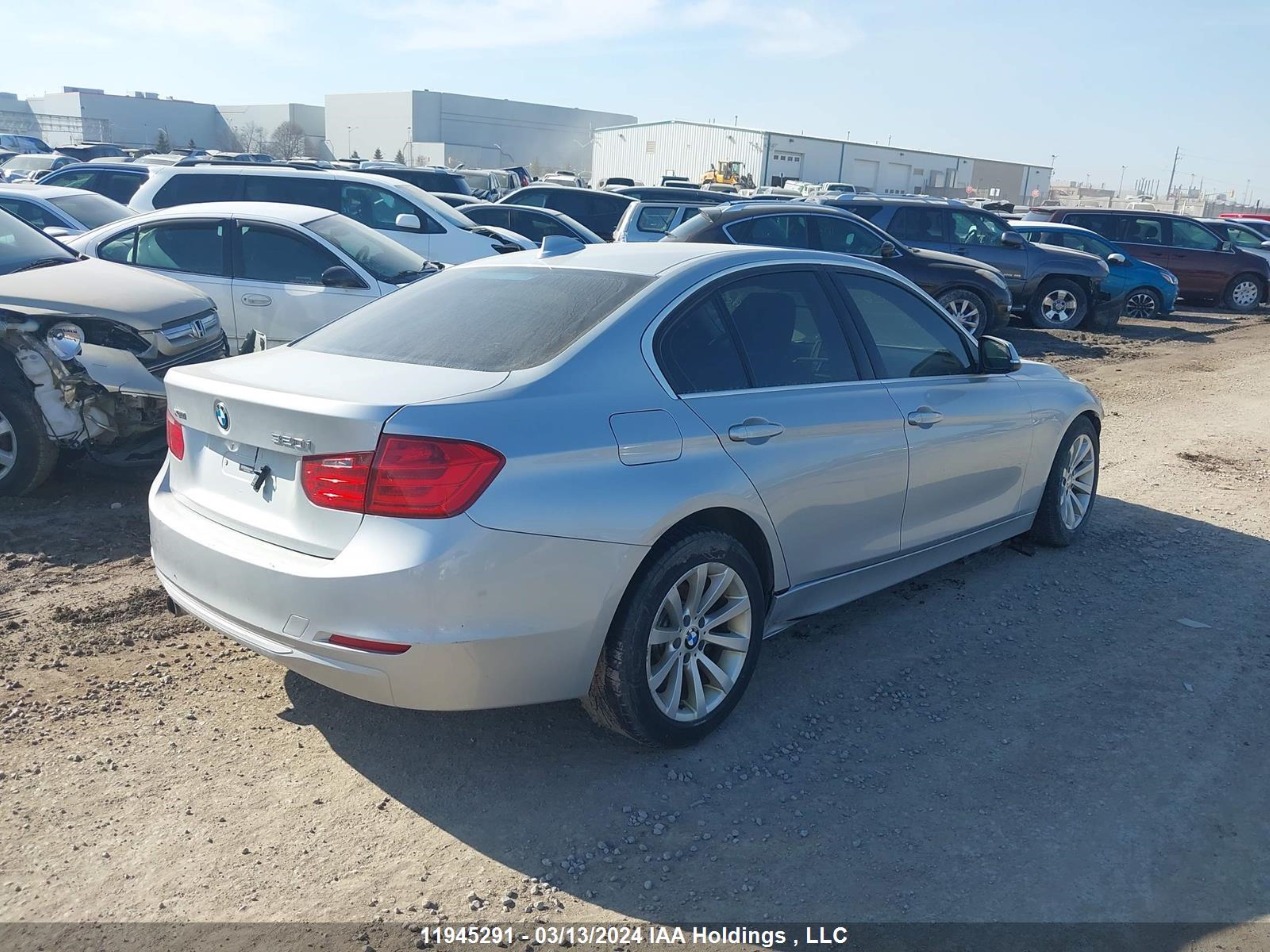 Photo 3 VIN: WBA3C3C55EF986382 - BMW 3ER 