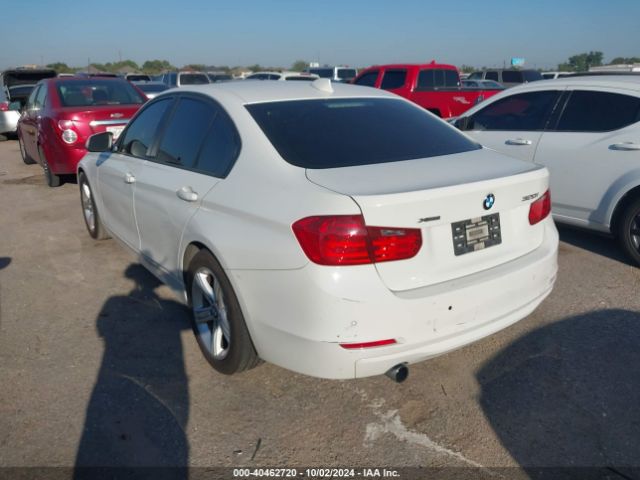 Photo 2 VIN: WBA3C3C55FK201271 - BMW 320I 