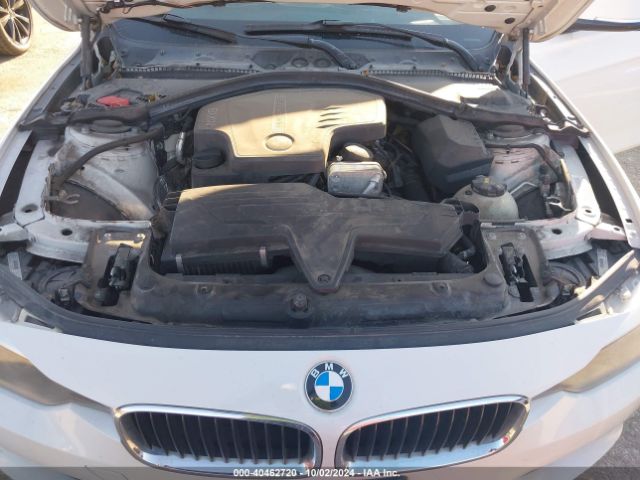 Photo 9 VIN: WBA3C3C55FK201271 - BMW 320I 