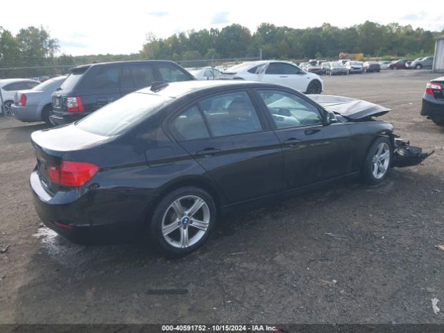 Photo 3 VIN: WBA3C3C55FK201948 - BMW 320I 