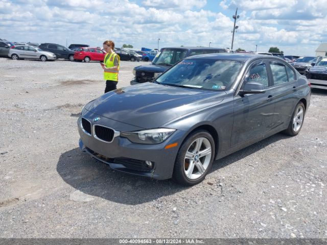 Photo 1 VIN: WBA3C3C55FK202971 - BMW 320I 