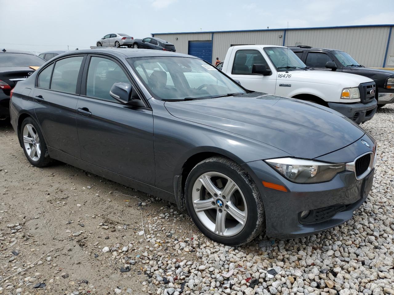 Photo 3 VIN: WBA3C3C56EP661170 - BMW 3ER 