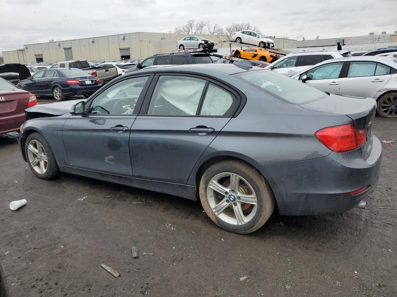 Photo 1 VIN: WBA3C3C57DF979870 - BMW 3ER 