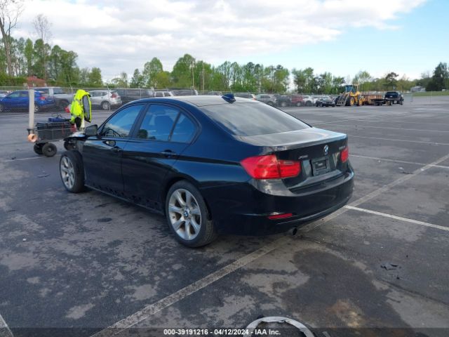 Photo 2 VIN: WBA3C3C57EF986755 - BMW 320I 