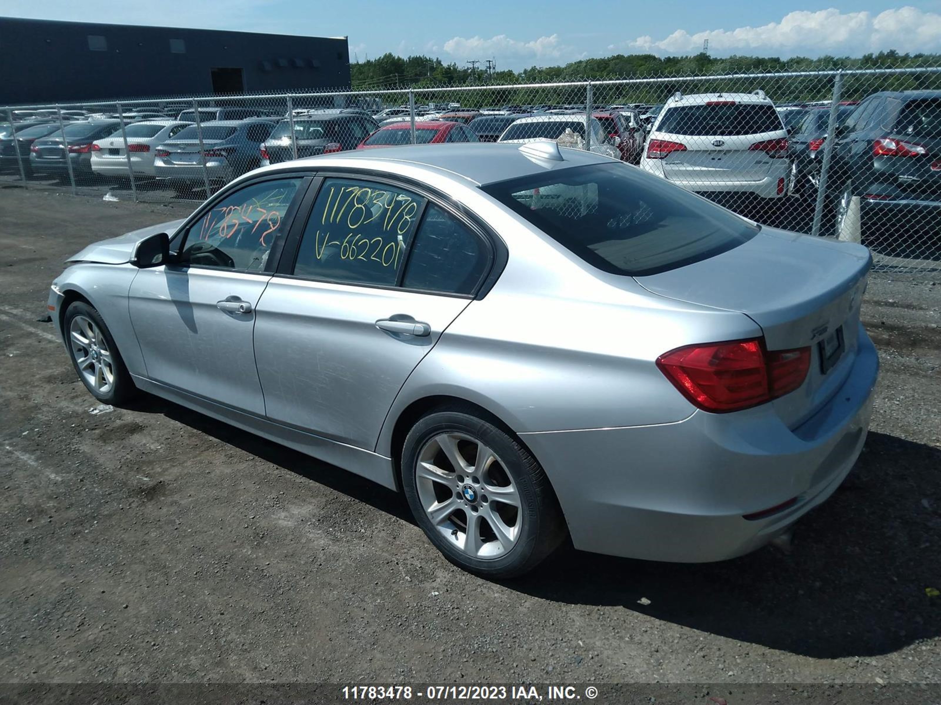 Photo 2 VIN: WBA3C3C57EP662201 - BMW 3ER 