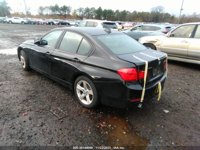 Photo 2 VIN: WBA3C3C58FK201474 - BMW 320I 