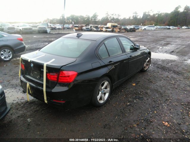 Photo 3 VIN: WBA3C3C58FK201474 - BMW 320I 