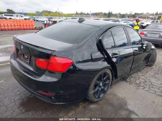 Photo 3 VIN: WBA3C3C58FP664220 - BMW 320I 