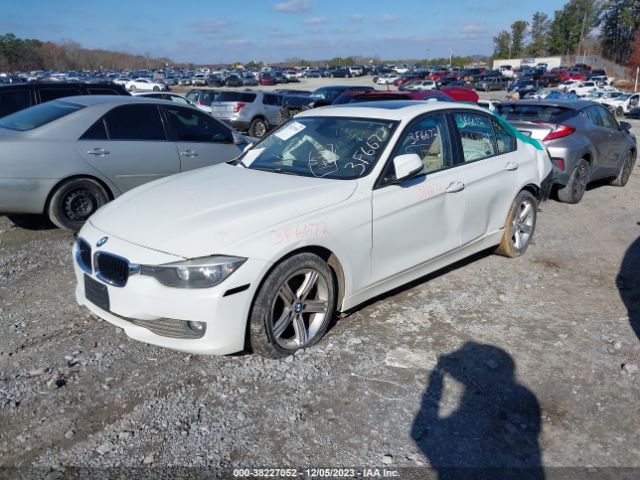 Photo 1 VIN: WBA3C3C59DF981040 - BMW 3 SERIES 