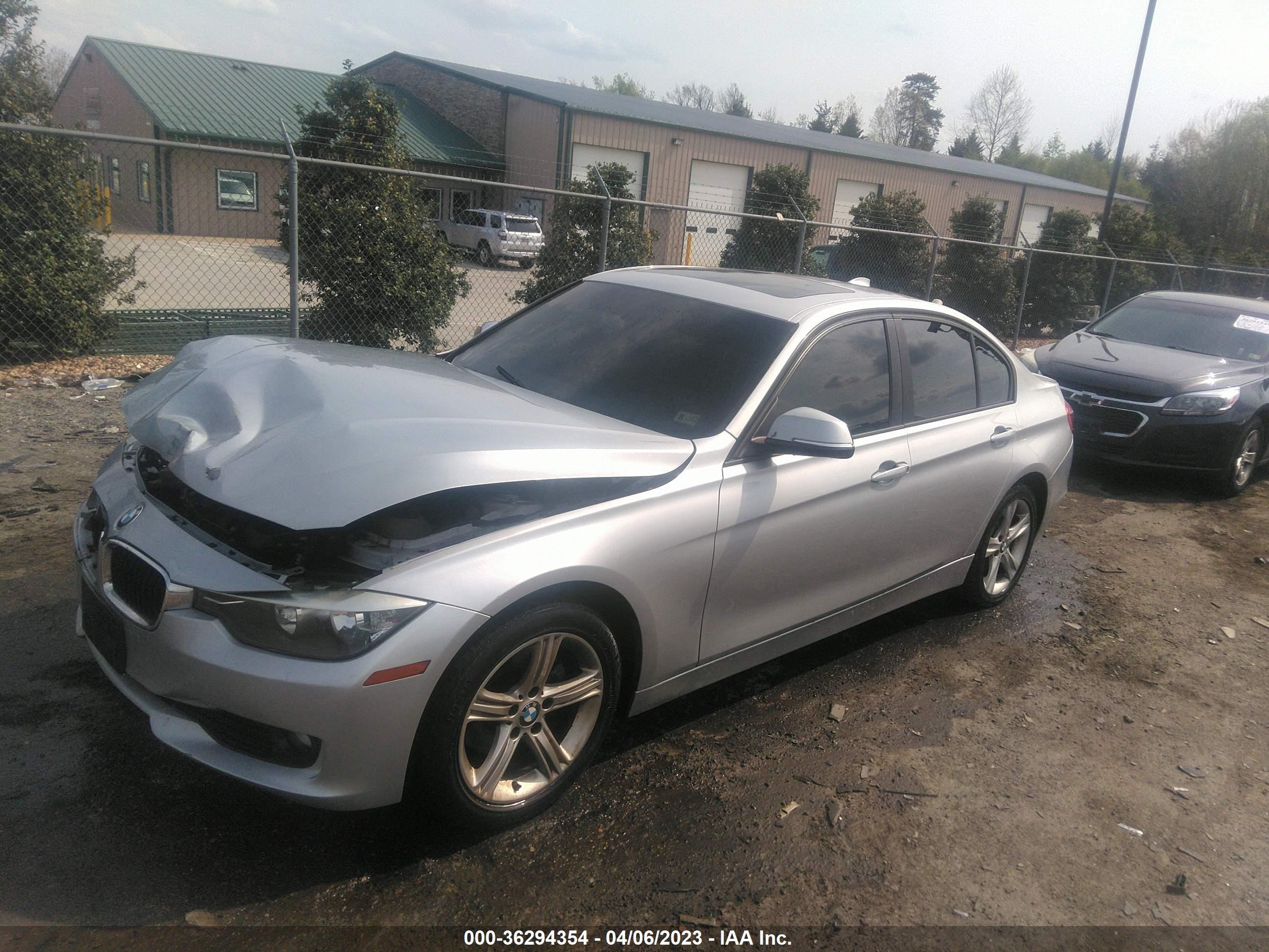 Photo 1 VIN: WBA3C3C59DF982351 - BMW 3ER 