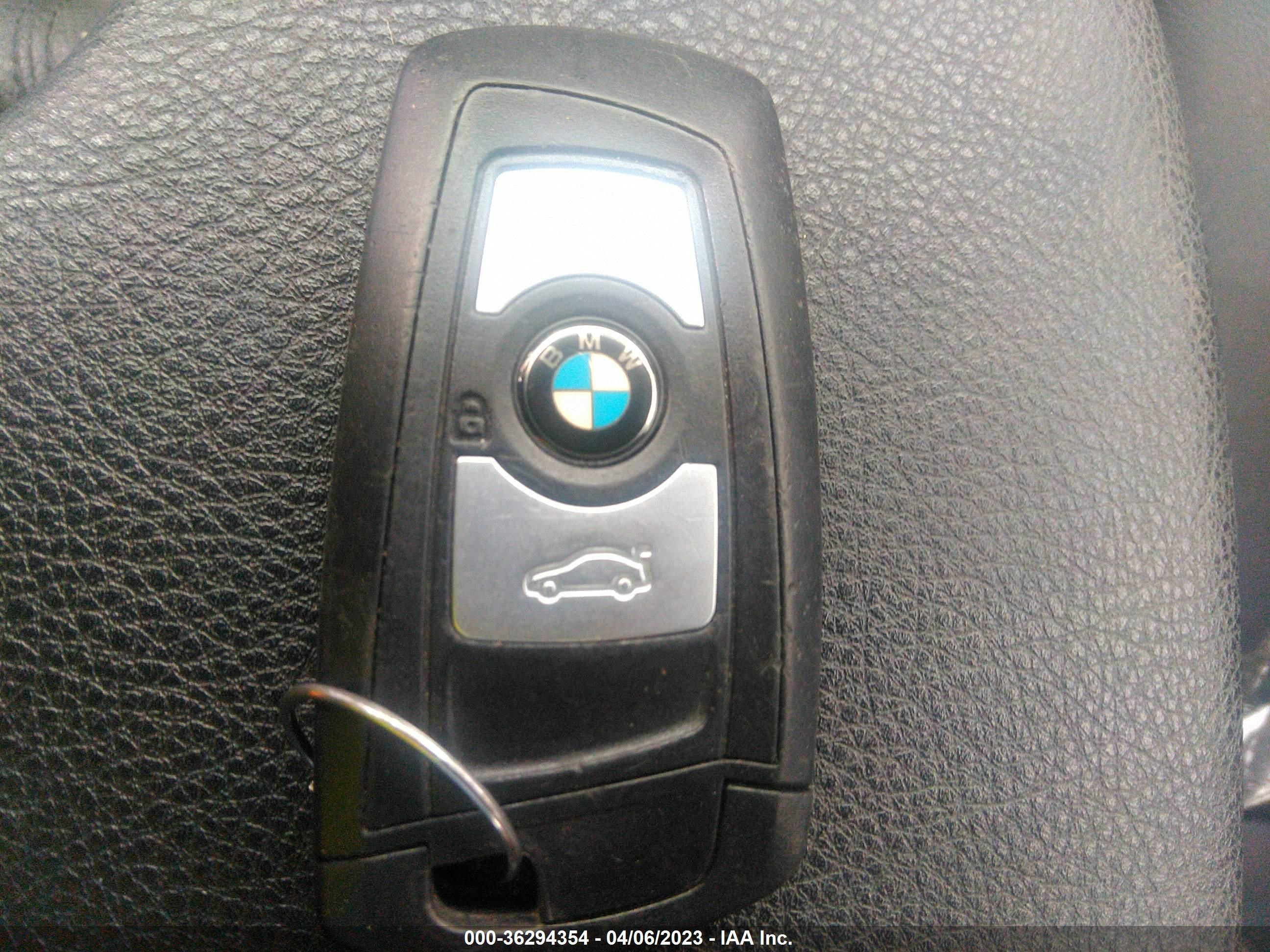 Photo 10 VIN: WBA3C3C59DF982351 - BMW 3ER 