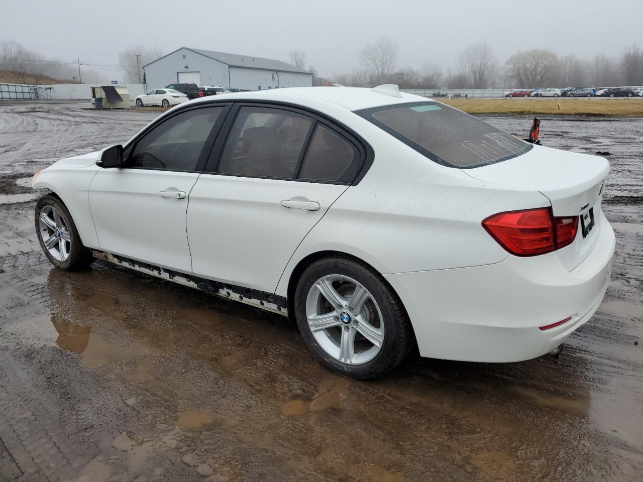 Photo 1 VIN: WBA3C3C59FP664727 - BMW 320I XDRIVE 