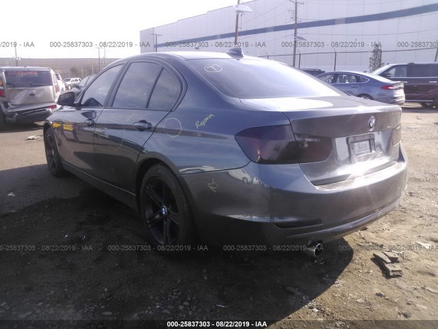 Photo 2 VIN: WBA3C3C5XEF983686 - BMW 3 