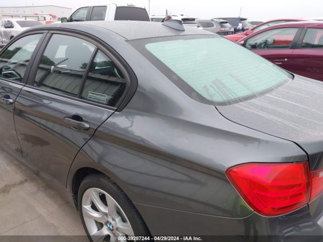 Photo 5 VIN: WBA3C3C5XEP661687 - BMW 320I 