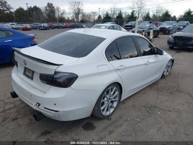 Photo 3 VIN: WBA3C3G50FNS74086 - BMW 320I 