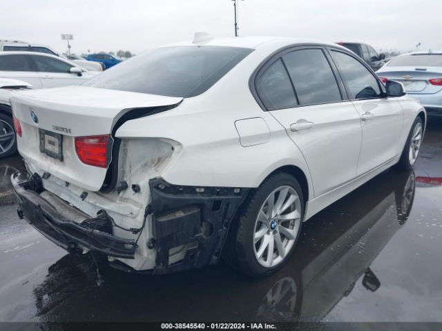 Photo 3 VIN: WBA3C3G50FNT51653 - BMW 320I 