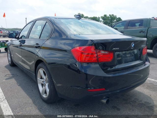 Photo 2 VIN: WBA3C3G51FNS74016 - BMW 320I 