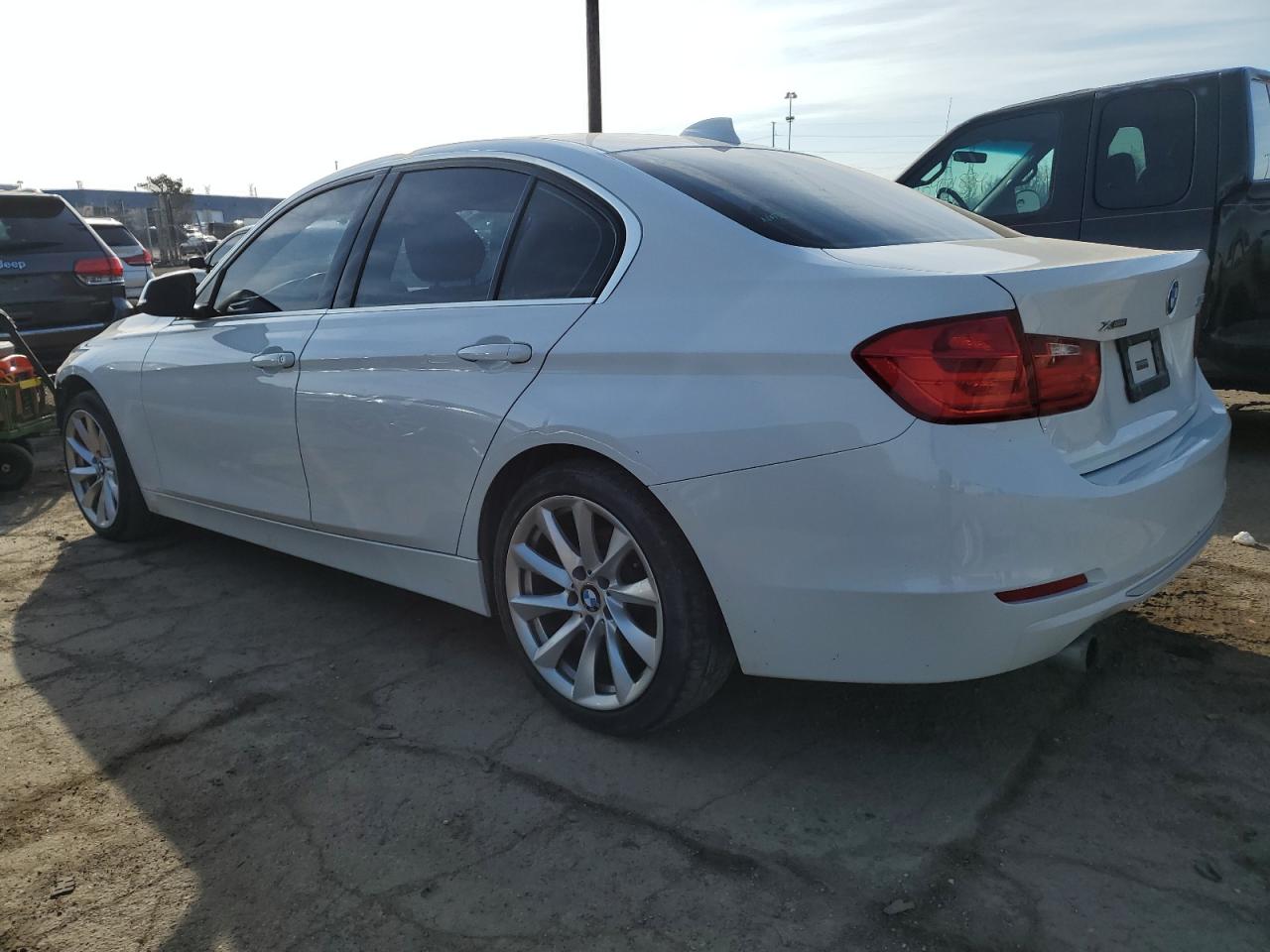 Photo 1 VIN: WBA3C3G52ENS70393 - BMW 3ER 