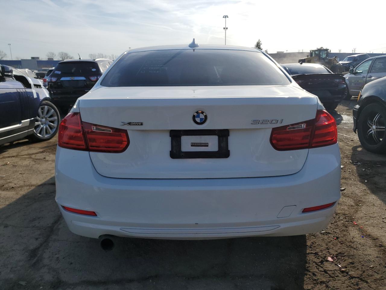 Photo 5 VIN: WBA3C3G52ENS70393 - BMW 3ER 