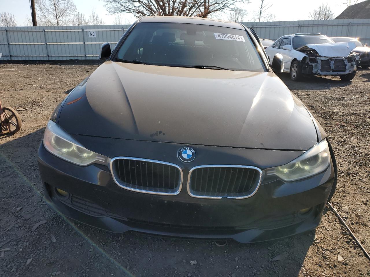 Photo 4 VIN: WBA3C3G52FNS74977 - BMW 3ER 