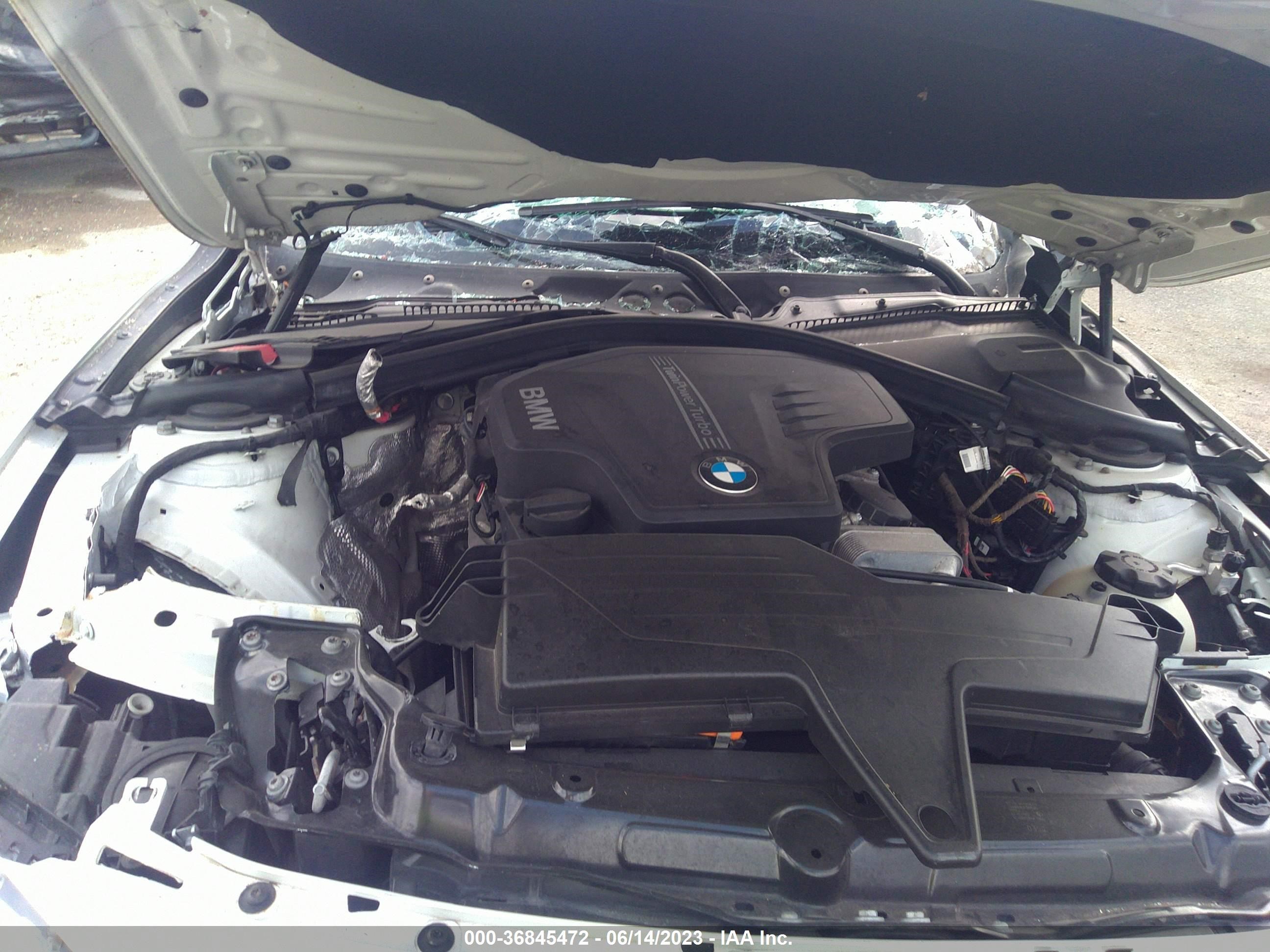 Photo 9 VIN: WBA3C3G53ENS67762 - BMW 3ER 