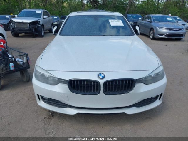 Photo 5 VIN: WBA3C3G53ENS71875 - BMW 320I 